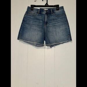 NWT Jessica Simpson Side Slit Short High Rise Frayed Hem‎ Size 6 Relaxed Fit